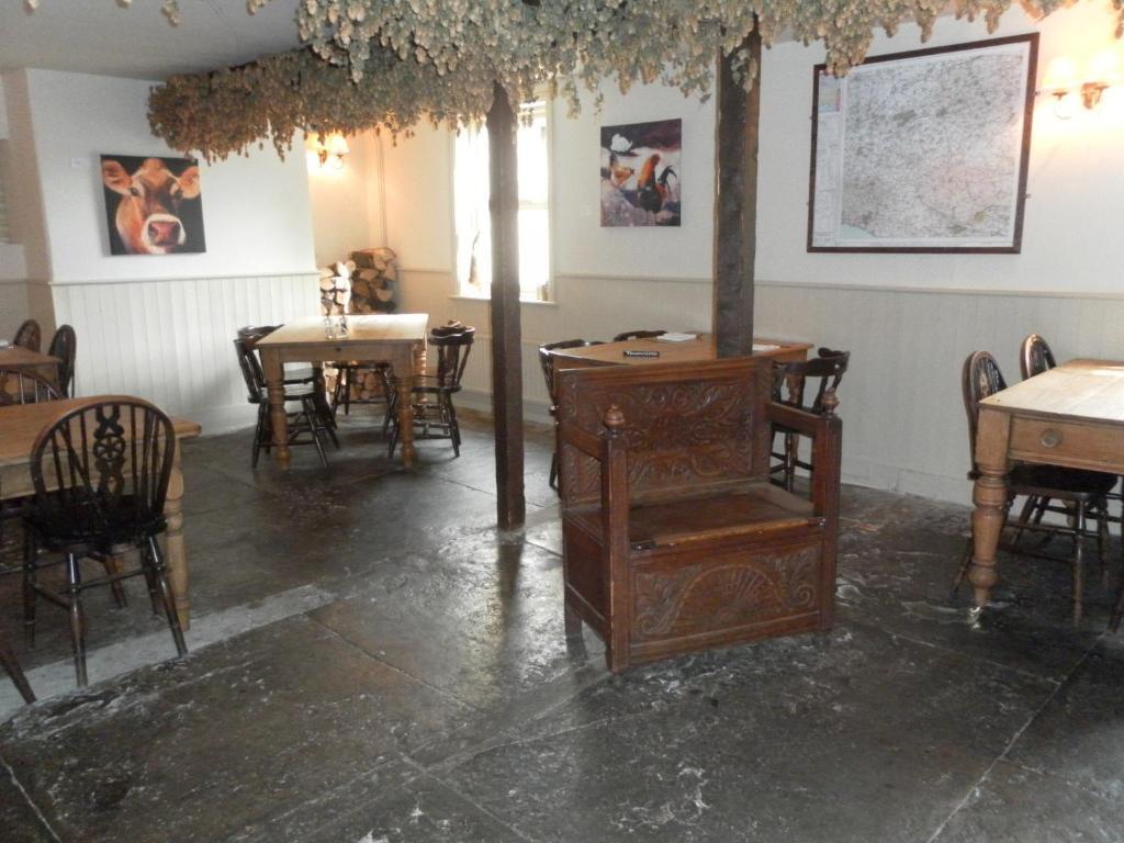 The Chetnole Inn 外观 照片