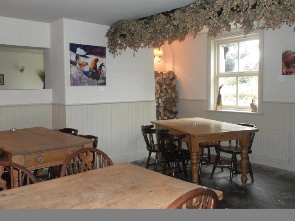 The Chetnole Inn 外观 照片
